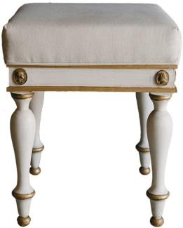 Casa Padrino Luxus Barock Hocker Weiß / Antik Gold 41 x 41 x H. 54 cm - Massivholz Sitzhocker im Barockstil - Barockmöbel