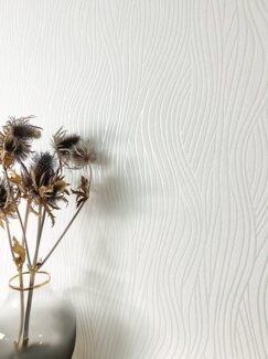 Newroom Vliestapete, Weiß Tapete Streifen Wellen - Wellenmuster Leicht glänzend Creme Modern 3D Optik Linien Struktur für Wohnzimmer Schlafzimmer Küche