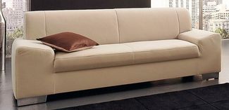 DOMO collection 3-Sitzer Alisson zeitlose Formensprache, modern flache Armlehnen, fester Sitzkomfort, frei im Raum stellbar