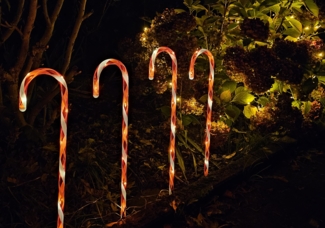 Bambelaa! LED Zuckerstangen Gartenstecker Rot Weiß 74 cm Weihnachtsdeko Außen Beleuchtet mit 32 LED Batteriebetrieben für Garten und Haus (Timer und 8 Leuchtmodi)