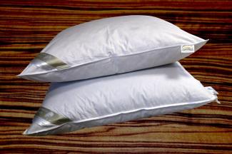 2 Stück Betten Hofmann Luxus 3-Kammer-Kopfkissen 80x80 Daunenkissen kuschelweich und stützend