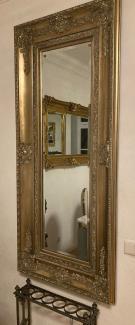Casa Padrino Barock Spiegel Gold - Rechteckiger Wandspiegel mit Verzierungen - Barockstil Wandspiegel - Barock Garderoben Spiegel - Barock Möbel - Möbel Barockstil - Edel & Prunkvoll
