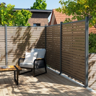 HOME DELUXE WPC Sichtschutzzaun ALIRA Teak - 4 x Element + 5 x Pfosten