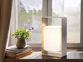 Moderne LED Tischlampe Metallrahmen Silber, Stoffschirm Weiß, Höhe 27cm