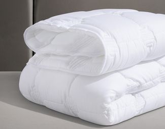 BeCo Soft 4 All Bettdecke für jedes Schlafzimmer Größe BW 200 x 200 cm Art BW leicht