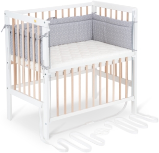 FabiMax Beistellbett Boxspring Flex weiß / natur inkl. Matratze Classic und Nestchen graue Würfel