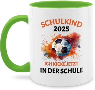 Shirtracer Tasse Schulkind 2025, Geschenk Einschulung Fußball, Ich kicke jetzt in der, Keramik, Einschulung Geschenk Tasse