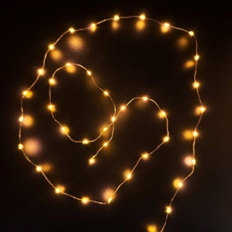 Online-Fuchs LED-Lichterkette - 5 Stück im Set - 40 warmweiße LEDs - Timer - 240 cm - AA Batterie, 6-Stunden Timerfunktion - Nur für Innen