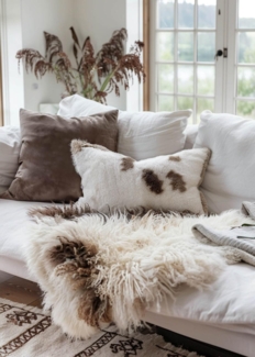 Lammfell Tibet Braun/Weiß Größe: 90-100