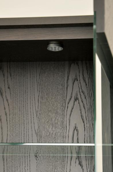 Livin Hill Vitrine Seville Schwarz, Beine und Griffe aus Messing SEV26-2 Bild 9