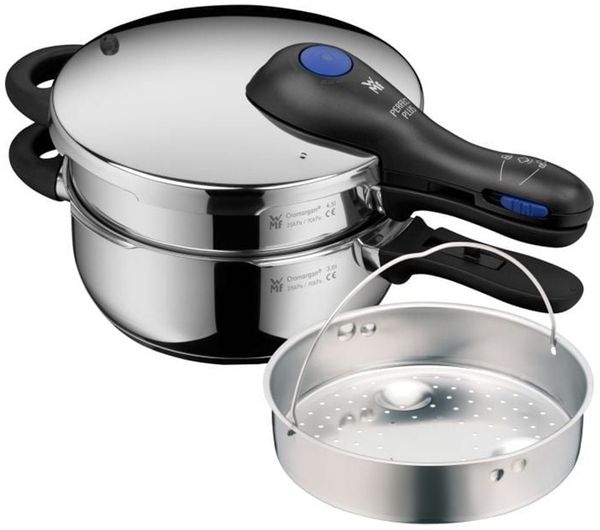 WMF Schnellkochtopf Perfect Plus One Pot Schnellkochtopf-Set, 3 & 4,5 L, mit Dämpfeinsatz, Cromargan® Edelstahl Rostfrei 18/10 (Schnellkochtopf-Set mit Dampfgareinsatz, 4,5 und 3,0 Liter, stapelbar), One Pot