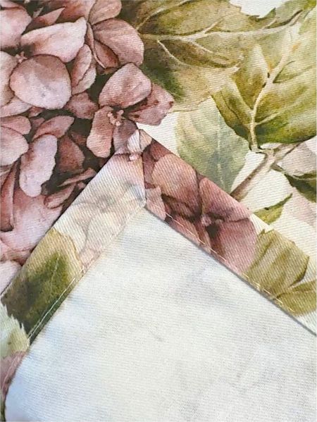 beties Tischläufer Landlust-Hortensie (1-tlg, 1 Stück), 100% Baumwolle, Hortensien in burgundy-rose, verschiedene Längen