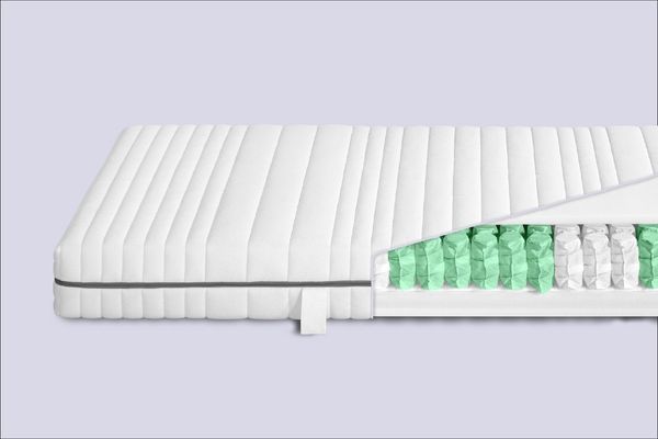 Taschenfederkernmatratze Nightlife Silber mit 7 Liegezonen, Badenia Trendline, 18 cm hoch, punktelastische Körperaufnahme für alle Schlaftypen, Bezug waschbar