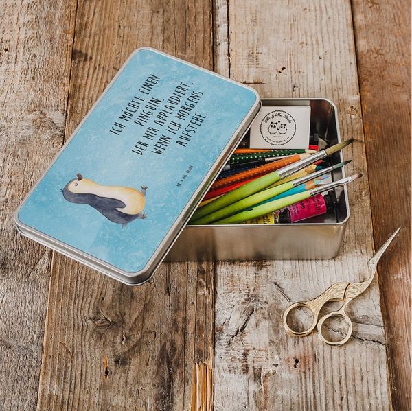 Mr. & Mrs. Panda Dose Pinguin marschieren, Geschenkbox, Eisblau, Keksdose, Bruder, Applaus, (Packung, 1 St)