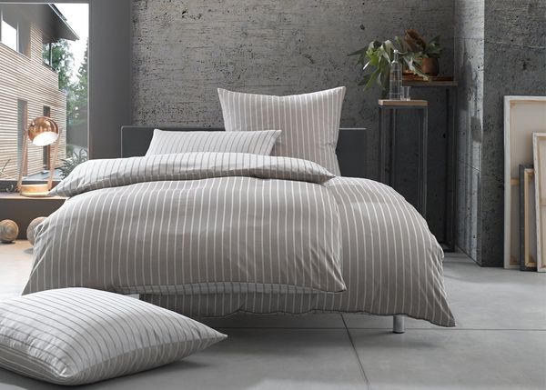Bettwaesche-mit-Stil Damast Mako-Satin Wendebettwäsche braun Kissen 80x80
