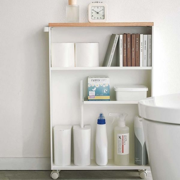 Yamazaki Badregal Tower schmal Toilettenpapier Aufbewahrung WC-Rollen Klopapier, Rollregal, Badwagen, Rollwagen, Regal auf Rollen mit Ablage