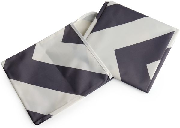 Prince Lionheart Catchall Boden Vorzelt Teppich Allzweckmatte rechteckig Chevron Grau/Weiß