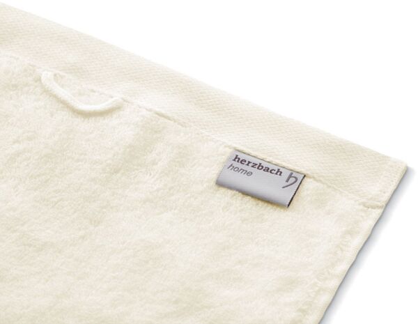herzbach home Duschtücher Pura 70x140 cm, (2-St), 550g/m², Premium-Qualität, 100% Baumwolle, einfarbig