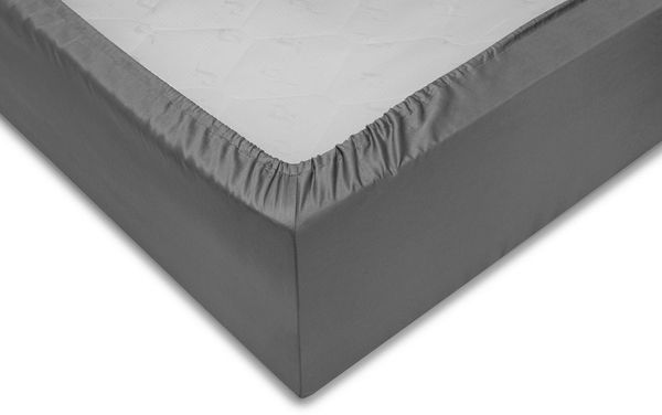 ZO HOME Spannbettlaken Satinado, Mako-Satin, Gummizug: rundum, (1 Stück), Laken aus 100% Baumwolle, hochwertiges Mako-Satin, Betttuch ab 90x200 Bild 3
