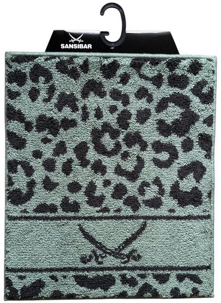 Sansibar Sylt Badematte Badteppich „Leo“ stilvoller Badvorleger mit Leopardenmuster, Höhe 20 mm, rutschhemmend beschichtet, weich, Sansibar-Logo, für Fußbodenheizung geeignet, schnell trocknend, pflegeleicht, Polyester, hoher Komfort durch weichen Flor...