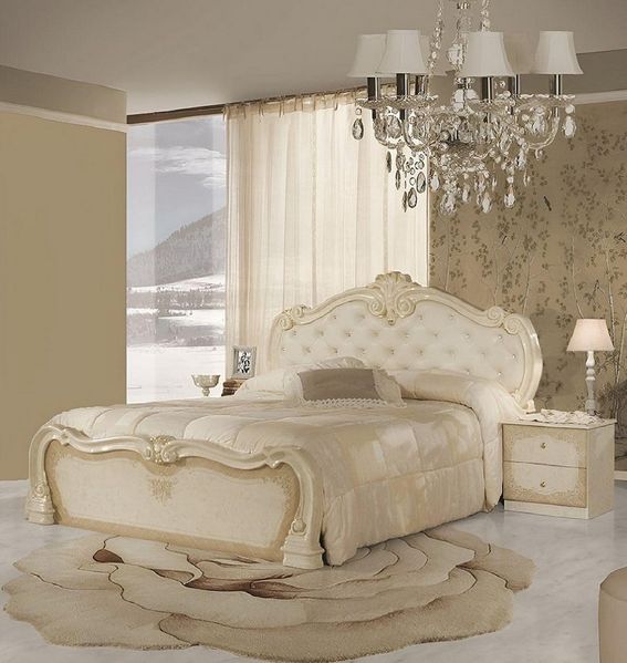 Interdesign24 Schlafzimmer-Set Serafina, (inkl. Bett 160 x 200 cm und 2 Nachtkonsolen, im ausgefallenem Barock-Stil mit Verzierungen), in Hochglanz Beige/Gold