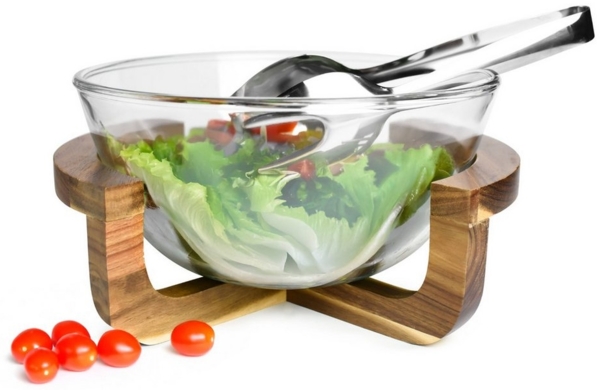 Elegantes 3-teiliges Salatschalenset aus Glas mit Salatbesteck auf Holz-Gestell