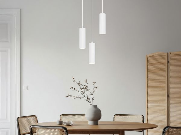 Moderne LED Cluster Pendelleuchte 3-flammig aus Metall Weiß Ø 28cm