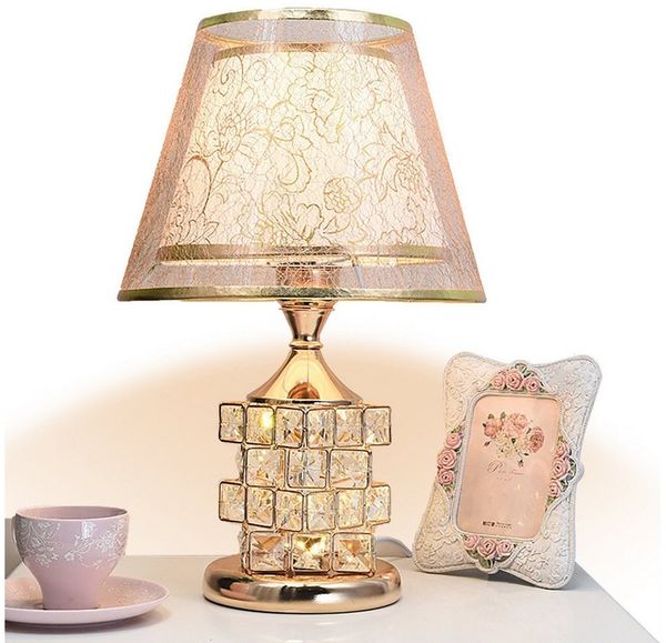 Luckice LED Nachttischlampe Schlafzimmerlampe,Gold Tischlampe Vintage,LED Teichleuchte, LED wechselbar, Knopfschalter,einfach zu bedienen. Kristallbasis,High-End-Luxus, tischlampe wohnzimmer/tischlampe schlafzimmer /tischlampe gold