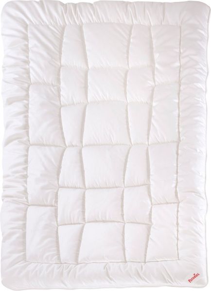 Paradies Kunstfaserbettdecke Avera Bio, Füllung: 80% Polyester, 20% Lyocell, Bezug: 100% Baumwolle kbA, atmungsaktive Lyocell Ganzjahresdecke