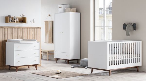 QMM TraumMöbel Babyzimmer-Komplettset Maddy, (Set, 4-tlg, Kleiderschrank 2-türig, Bett 70x140, Kommode, Wickelansatz)