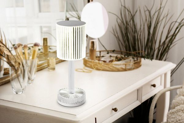 EGLO LED Akku Tischleuchte Lucignano, Kristall Tischlampe kabellos für Innen, Kristallampe mit Lampenschirm, RGB Farbwechsel, Kunststoff transparent, Touch-Funktion, USB aufladbar