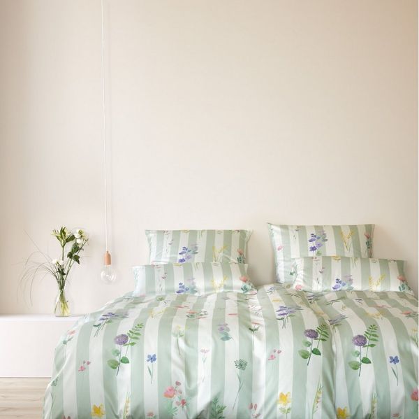 Elegante Bettwäsche Flowerstripe, Mako-Satin, 2 teilig, angenehmes Hautgefühl