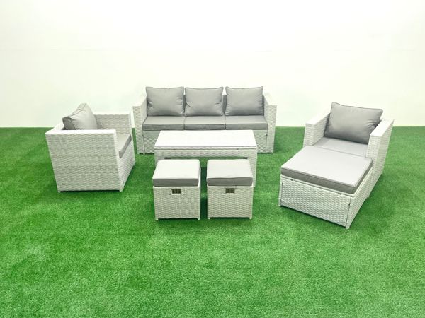 Fimous Polyrattan Gartenmöbel Set 8-Sitzer Outdoor Garten Sofa Rechteckiger Couchtisch Set mit 2 Sesseln 3 Hockern Hellgrau gemischt