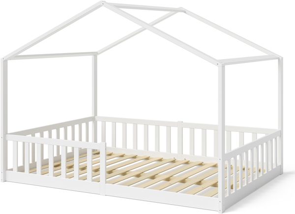 Bellabino 'Bia' Hausbett 140x200 cm mit Matratze, weiß, Kiefer Massivholz, Bodenbett in Hausoptik, Montessori Kinderbett mit Rausfallschutz und Lattenrost Bild 2