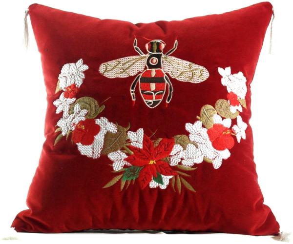 Casa Padrino Luxus Deko Kissen mit Troddeln Bee Rot / Mehrfarbig 45 x 45 cm - Feinster Samtstoff - Luxus Deko Accessoires