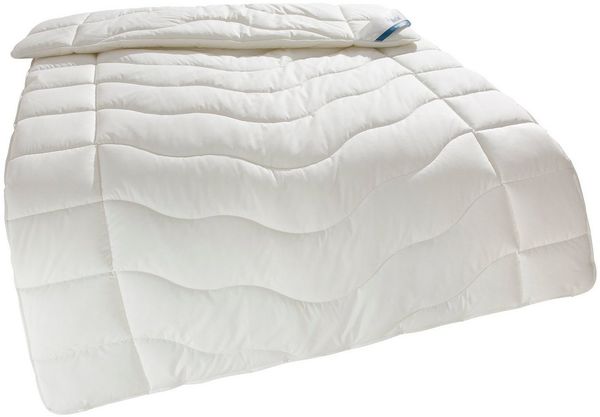 Beco Kunstfaserbettdecke EcoWell Bettdecken für Sommer und Winter, Decke, Füllung: Polyester, Bezug: Bio-Baumwolle oder nachhaltiger Microfaser-Feinbatist uni, samtweich, Bettdecke 135x200 cm, 155x220 cm und weitere Größen, blauer Engel