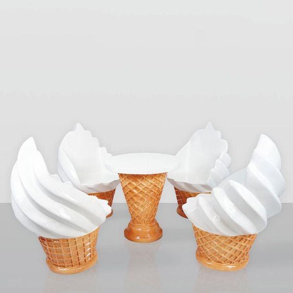 Casa Padrino Eisdielenmöbel Set Weiß / Beige - 1 Tisch & 4 Sessel