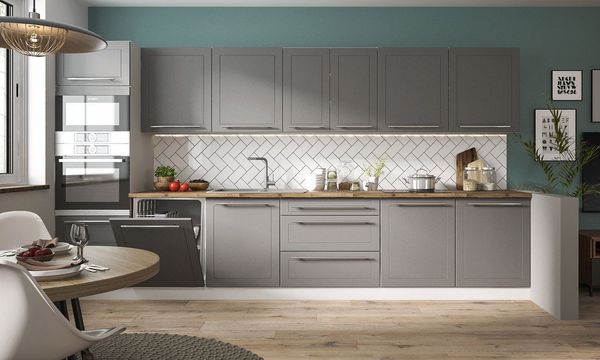 Küchenzeile KVANTUM mit Arbeitsplatte 380cm grau Fronten MDF graphit matt Teilauszug