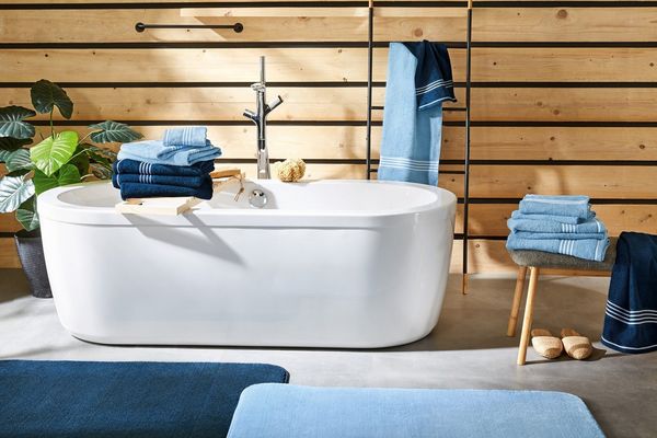 liebling Badematte Badteppich Santos, rutschhemmend beschichtet, schnell trocknend, Polyester, quadratisch, starke Saugfähigkeit, formstabil, in vielen Farben und Größen