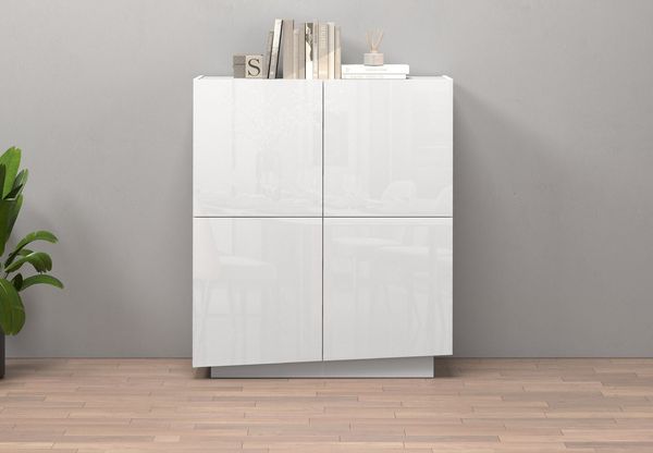 OTTO home Highboard VELA, Höhe 120 cm, Design mit schrägen Türen, 8 Fächer, Made in Italy (1 St), Hochglanz lackierte Fronten, Maße-B/T/H: 100x35x120,Anrichte,Kommode