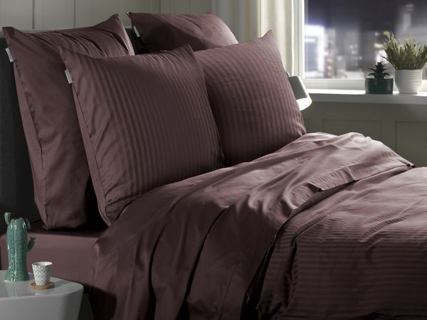 Heckett and Lane Mako Satin 1 x Bettwäsche 200x200 cm + 2 x Kissenbezug 80x80 cm Banda Marsala Brown