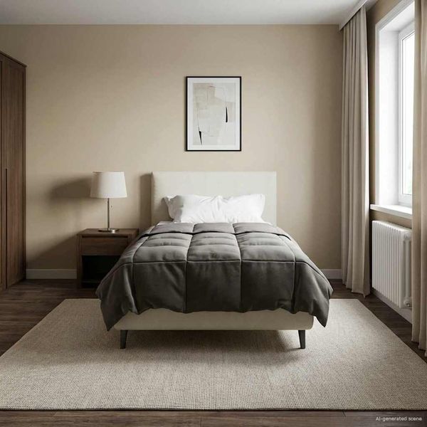 vidaXL Winterbettdecke Gepolstert Hellgrau 140 x 220 cm Mikrofaser 42026086