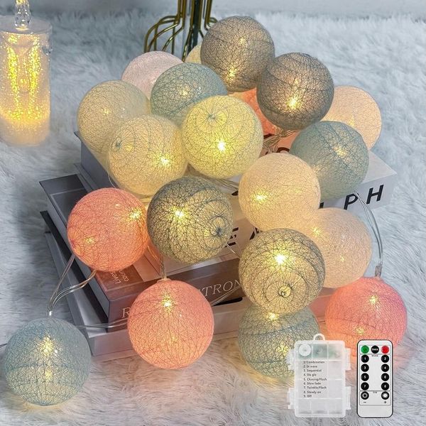 Vivitar LED-Lichternetz Dimmbares Wattebausch-Licht mit Fernbedienung – USB + Batteriefach, 8 Lichtmodi, 5 Helligkeitsstufen, ideal für Weihnachten