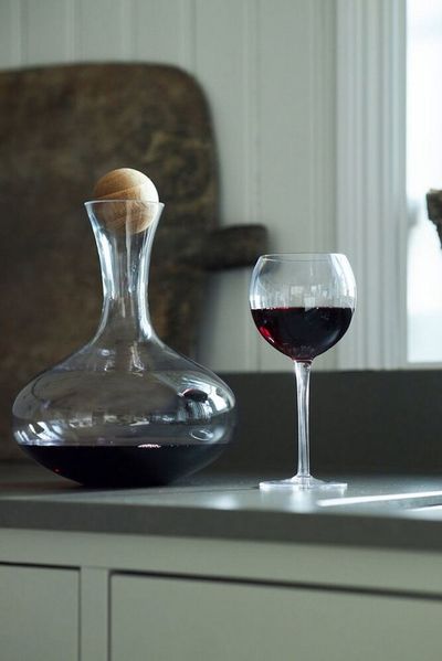 Elegante Glas Karaffe mit Eichenholzstopfen – 2 Liter
