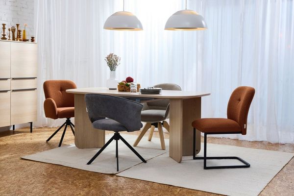 TOM TAILOR HOME Esstisch ROUNDED TABLE, Tischplatte und -beine mit gerundeten Ecken.