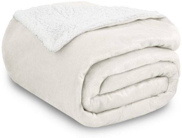 Wohndecke in Lammfell-Optik Kuscheldecke weich & flauschig - Sherpa Fleecedecke, Gräfenstayn, Warme Wolldecke & Sofaüberwurf Tagesdecke für Couch & Sofa
