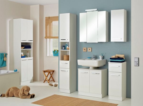 Saphir Hochschrank Quickset 335 Badschrank 50 cm breit, 4 Türen, 1 Nische, 3 Einlegeböden Badezimmer-Hochschrank, Weiß Glanz, Griffe in Chrom glänzend