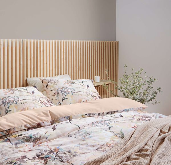 Fleuresse Mako-Satin Bettwäsche 155x220 Zweige Beeren Blüten Wende creme 114379-7