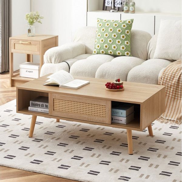 STILVORA Couchtisch Teetisch mit Schiebetüren Beine aus Massivholz Natürliche Farbe (Sofatisch mit stilvolles Rattan-Flechtdesign, mit praktischer Stauraum und Schiebetür), für Wohnzimmer, Schlafzimmer, Büros