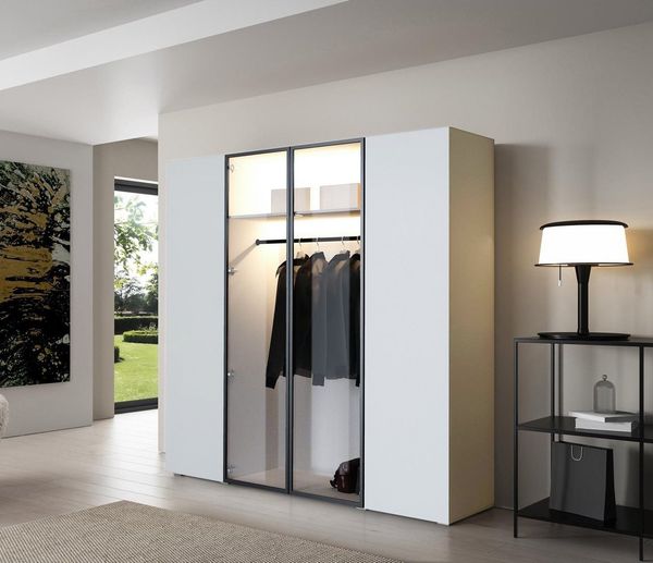 Compleo Kleiderschrank Drehtürenschrank, Designer-Schrank mit modernem Look STELLS LED-Beleuchtung, Push to open Funktion